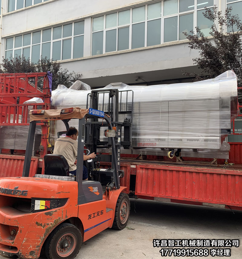 許昌智工4米全套電磁流水線炒瓜子設(shè)備專車發(fā)往河南信陽 許昌智工4米全套電磁流水線炒瓜子設(shè)備專車發(fā)往河南信陽